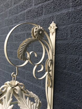Lantaarn met muurbeugel gemaakt van smeedijzer, Old-White-patina, echt geweldig fraai!!